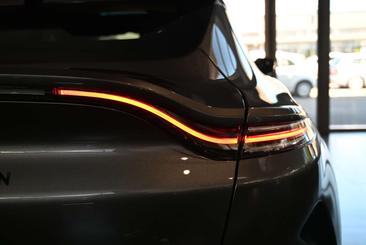 Aston Martin DBX 707 — photo 18