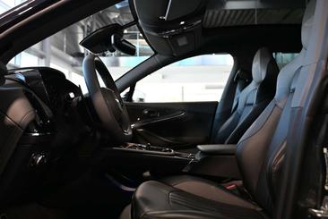 Aston Martin DBX 707 — photo 30