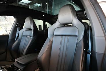 Aston Martin DBX 707 — photo 31