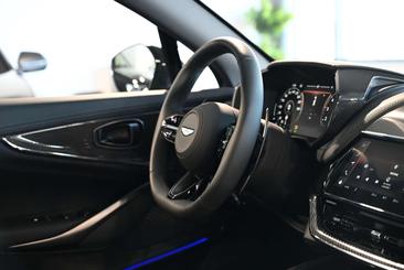 Aston Martin DBX 707 — photo 34