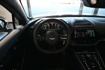 Aston Martin DBX 707 — photo 36