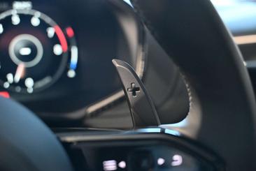 Aston Martin DBX 707 — photo 39