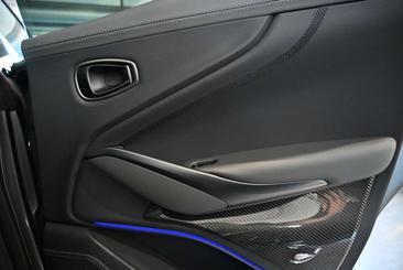 Aston Martin DBX 707 — photo 44