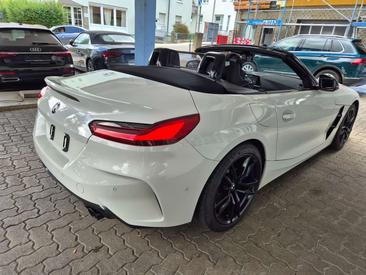 BMW Z4 Roadster SDrive20i — photo 2