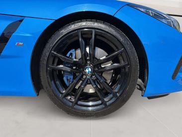 BMW Z4 M40i — photo 9