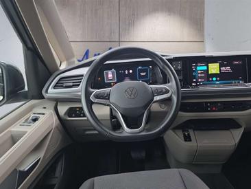 Volkswagen Multivan Van 2.0 TDI — photo 12