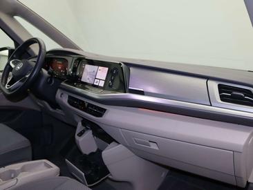 Volkswagen Multivan Van 2.0 TSI — photo 10