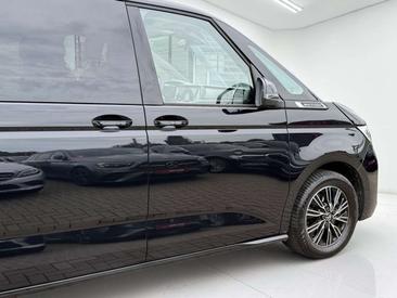 Volkswagen Multivan Van 2.0 TDI — photo 5