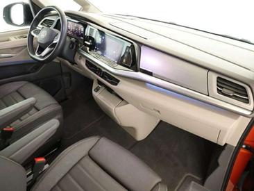 Volkswagen Multivan Van 2.0 TSI — photo 2
