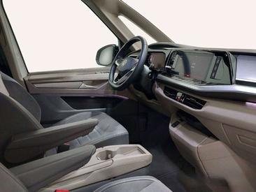 Volkswagen Multivan Van 2.0 TDI — photo 5