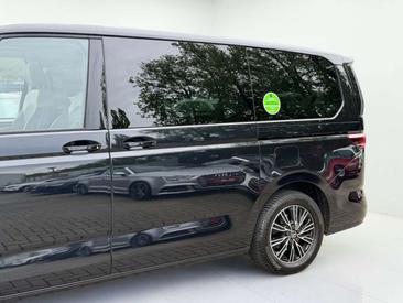 Volkswagen Multivan Van 2.0 TDI — photo 9