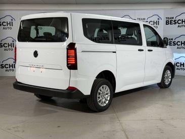 Volkswagen Multivan Van 2.0 TDI — photo 2