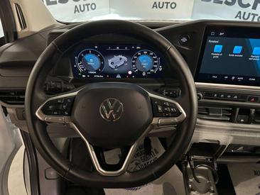 Volkswagen Multivan Van 2.0 TDI — photo 5