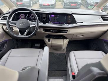 Volkswagen Multivan Van 2.0 TDI — photo 15