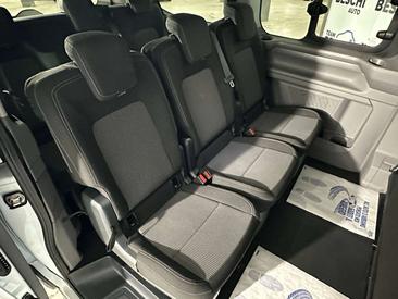 Volkswagen Multivan Van 2.0 TDI — photo 9