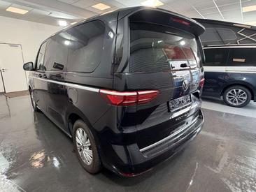 Volkswagen Multivan Van 2.0 TDI — photo 6