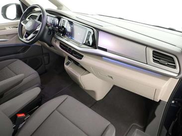 Volkswagen Multivan Van 2.0 TDI — photo 3