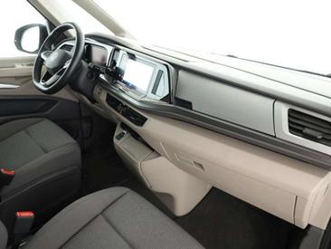 Volkswagen Multivan Van 2.0 TDI — photo 5