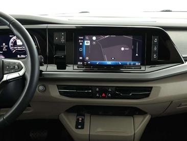 Volkswagen Multivan Van 2.0 TDI — photo 5