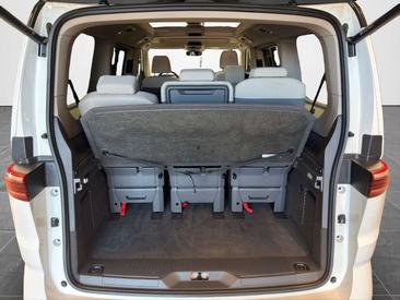 Volkswagen Multivan Van 2.0 TDI — photo 7