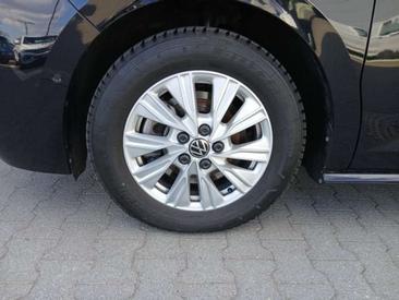 Volkswagen Multivan Van 2.0 TDI — photo 6