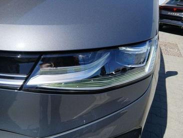 Volkswagen Multivan Van 2.0 TDI — photo 7