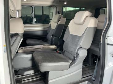 Volkswagen Multivan Van 2.0 TDI — photo 5