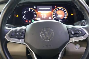 Volkswagen Multivan Van 1.5 TSI — photo 8