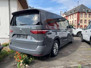 Volkswagen Multivan Van 2.0 TDI — photo 5