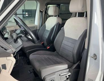 Volkswagen Multivan Van 2.0 TDI — photo 7