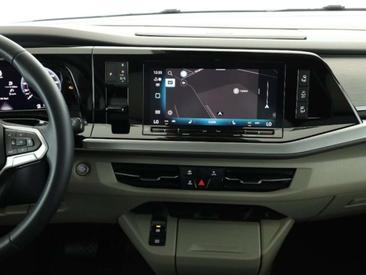 Volkswagen Multivan Van 2.0 TDI — photo 4