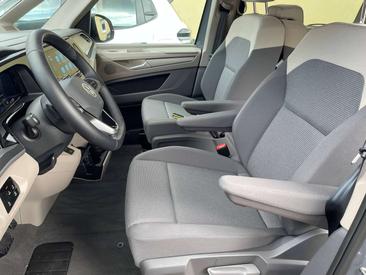 Volkswagen Multivan Van 2.0 TDI — photo 8