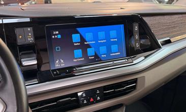 Volkswagen Multivan Van EHybrid — photo 13