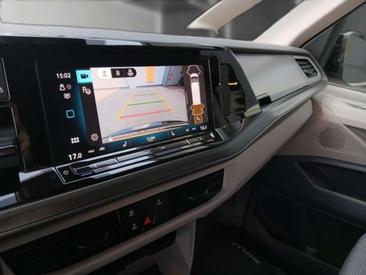 Volkswagen Multivan Van 2.0 TDI — photo 16
