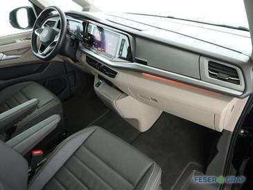 Volkswagen Multivan Van 2.0 TDI — photo 3
