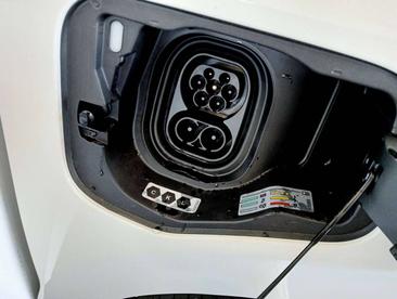 Volkswagen Multivan Van EHybrid — photo 6