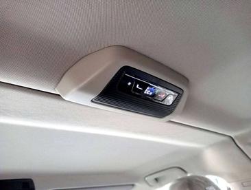 Volkswagen Multivan Van EHybrid — photo 30