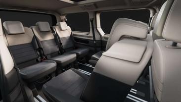 Volkswagen Multivan Van 2.0 TDI — photo 10