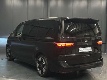 Volkswagen Multivan Van 2.0 TDI — photo 2