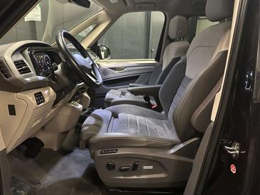 Volkswagen Multivan Van 2.0 TDI — photo 14