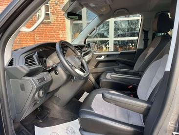 Volkswagen Multivan Van 2.0 TDI — photo 12