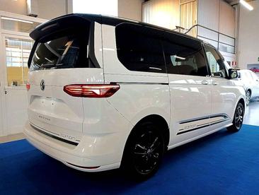 Volkswagen Multivan Van 2.0 TDI — photo 4