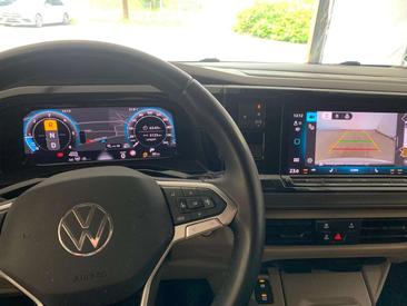 Volkswagen Multivan Van 2.0 TDI — photo 13