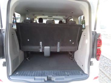 Volkswagen Multivan Van 2.0 TDI — photo 7