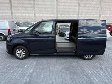 Volkswagen Multivan Van 2.0 TDI — photo 8
