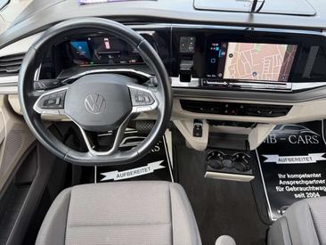 Volkswagen Multivan Van 2.0 TDI — photo 9