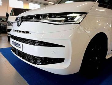 Volkswagen Multivan Van 2.0 TDI — photo 14