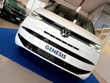 Volkswagen Multivan Van 2.0 TDI — photo 17
