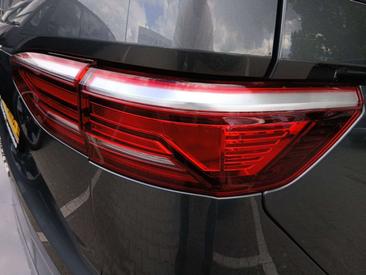 Volkswagen Multivan Van 2.0 TDI — photo 7