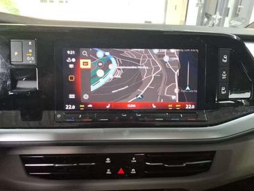 Volkswagen Multivan Van 2.0 TDI — photo 3